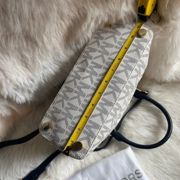 Michael Kors Cindy Medium Dome Satchel - Picture 7 of 10